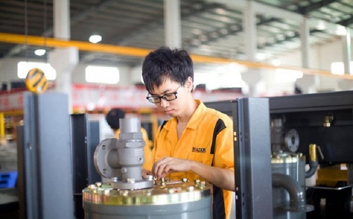 螺桿空壓機維修到底是采用哪種方式呢？